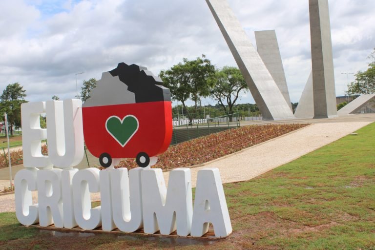 Criciúma institui Refis e permite que mais de 31 mil títulos negativados sejam tirados dos cartórios