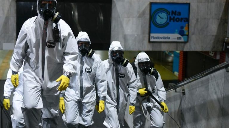 Ministério da Saúde projeta pico de coronavírus dentro de duas semanas no Brasil