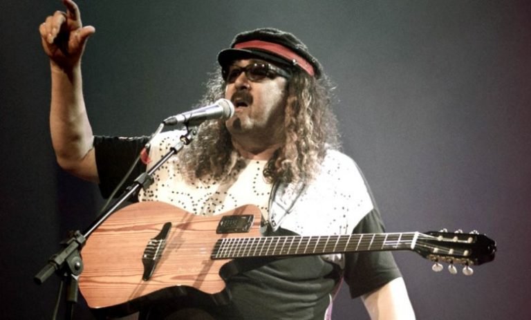 Morre o cantor e compositor Moraes Moreira