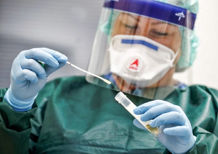 Profissional da área da saúde é o primeiro caso de coronavírus em Capivari de Baixo Profissional da área da saúde é o primeiro caso de coronavírus em Capivari de Baixo