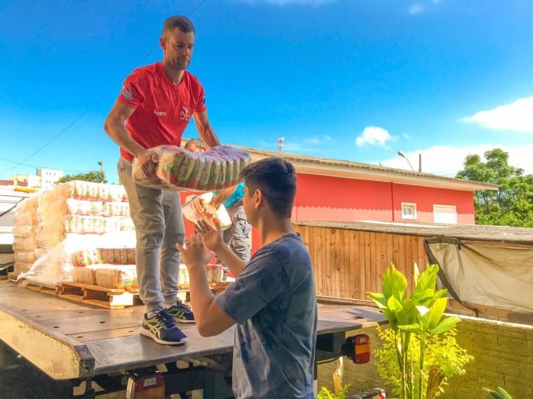 Projeto Superação: empresas doam 3 toneladas de arroz em Içara