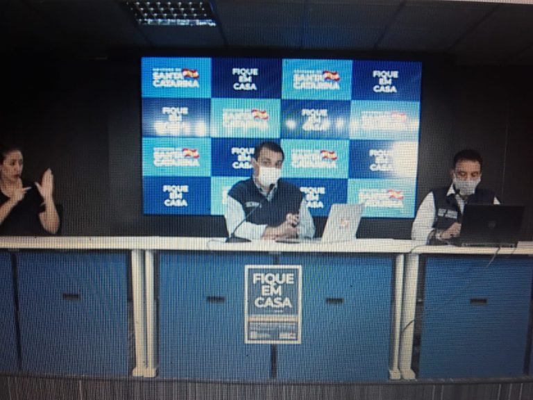 Em SC: 975 casos confirmados e 32 mortes