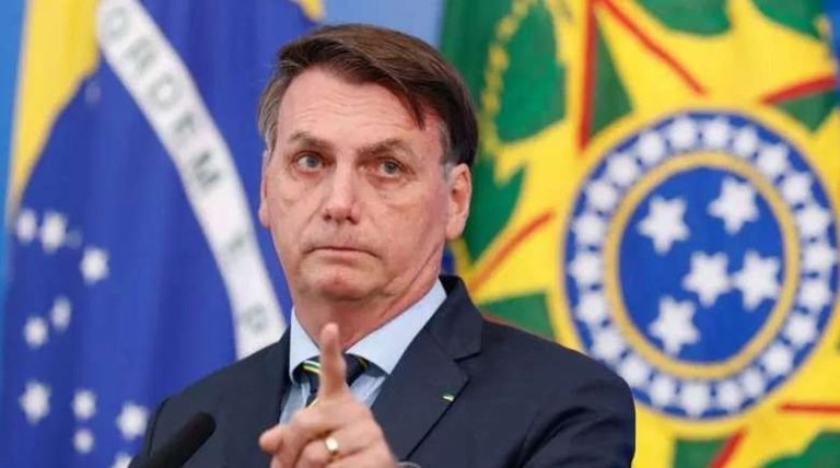 Auxílio emergencial de R$ 600: Bolsonaro sanciona com vetos ampliação de beneficiários