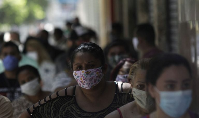 Covid-19: Senado aprova produção de equipamentos por universidades Covid-19: Senado aprova produção de equipamentos por universidades