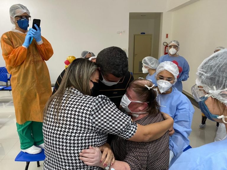 Covid-19: De 6.458 casos confirmados, 3.794 pessoas estão recuperadas em SC