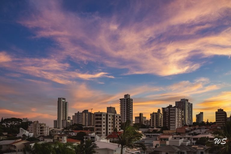 Temperaturas podem chegar a 32ºC no Litoral Sul nesta segunda-feira