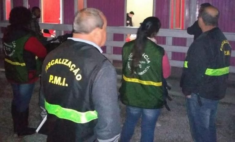 Covid-19: Dois bares são fechados em Imbituba