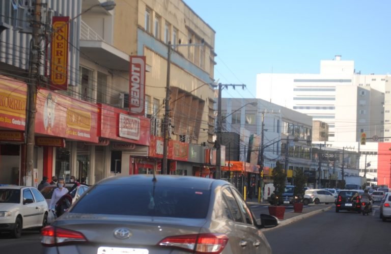 Covid-19: Novas medidas mudam horários de bares e restaurantes, e torna obrigatório o uso de máscaras