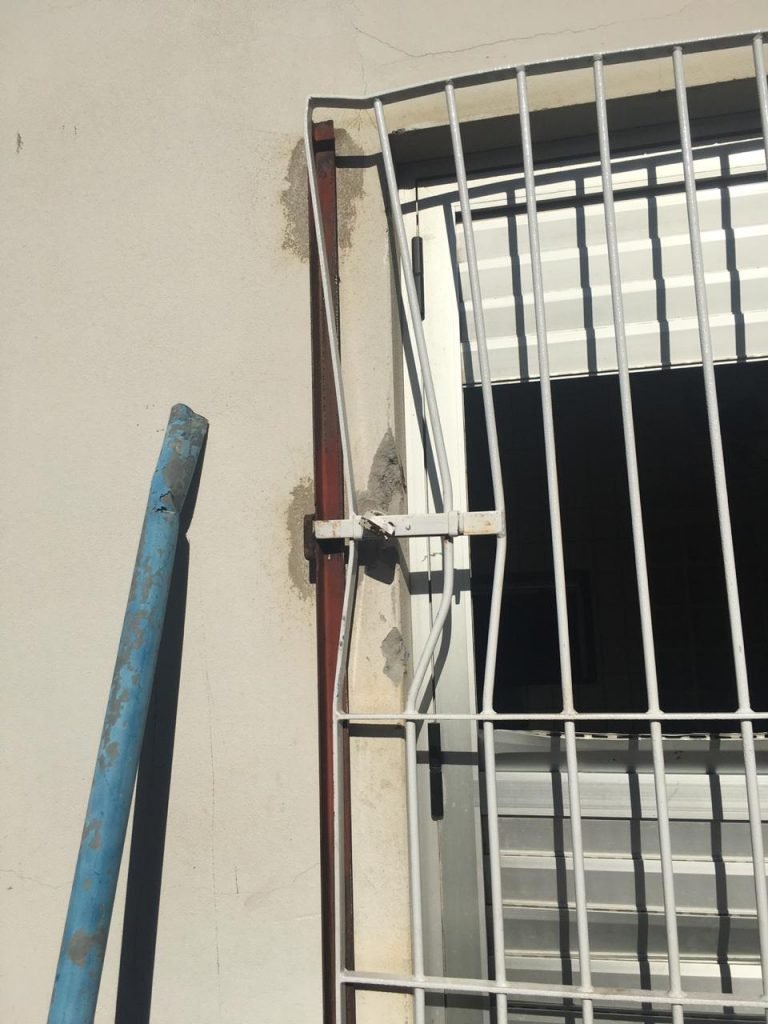 Homem invade a Combemtu para furtar utensílios domésticos e alimentos