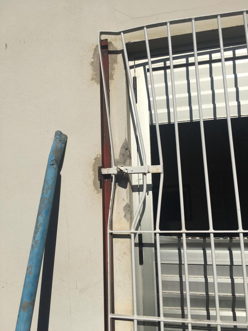 Homem invade a Combemtu para furtar utensílios domésticos e alimentos
