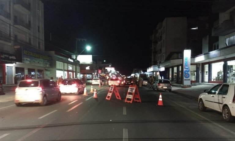 Operação Lei Seca: 30 motoristas são flagrados dirigindo sob efeito de álcool em Tubarão
