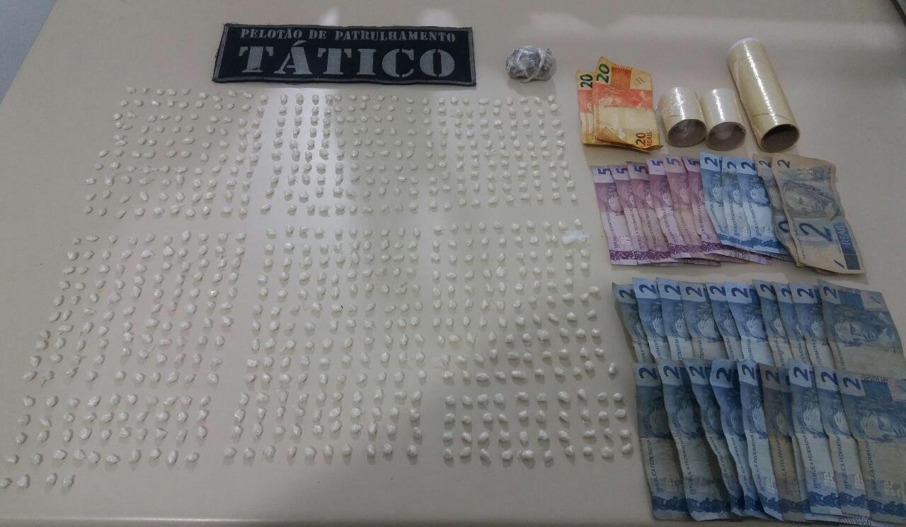 Polícia Militar apreende mais de 700 pedras de crack em Tubarão (2)