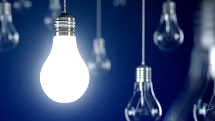 Aneel mantém proibição de corte de energia para consumidores de baixa renda