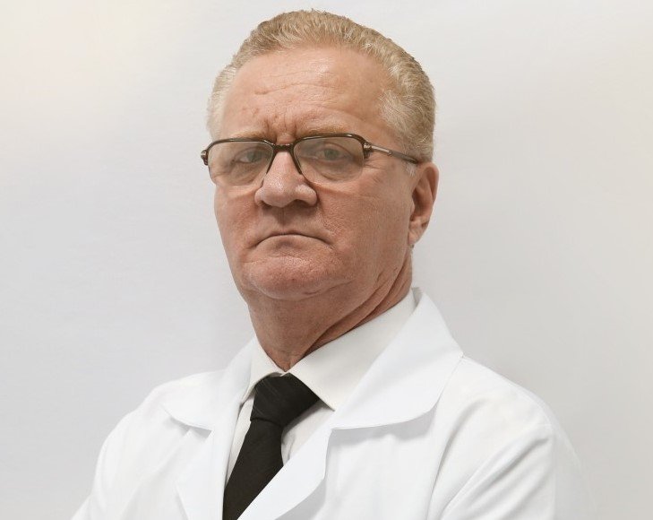 Dr. Boppré segue internado na UTI do HNSC; médico teve complicação nos rins, mas já está melhor Dr. Boppré segue internado na UTI do HNSC; médico teve complicação nos rins, mas já está melhor