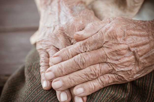 Idosa de 84 anos morre com suspeita de Covid-19 em Capivari de Baixo