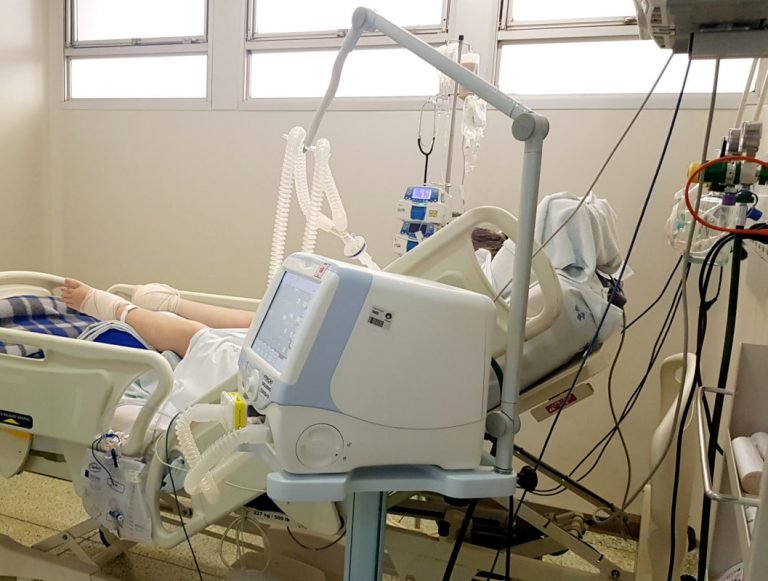 Lideranças se reúnem para discutir os 100% de ocupação de leitos de UTI na Região Sul de SC