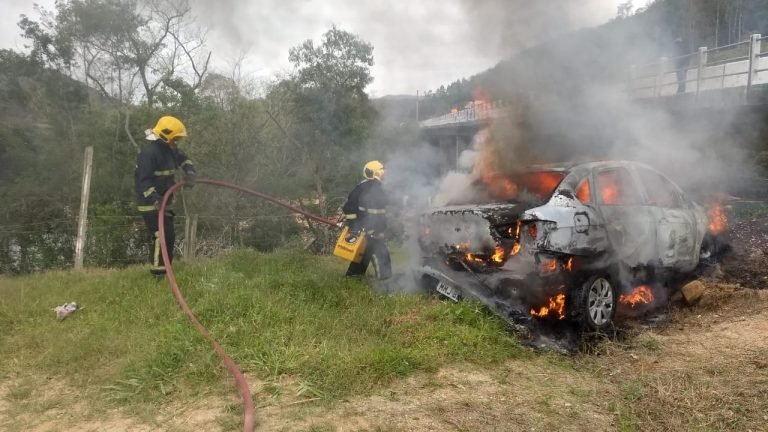 Bandidos assaltam cooperativa de crédito no Centro de Pedras Grandes