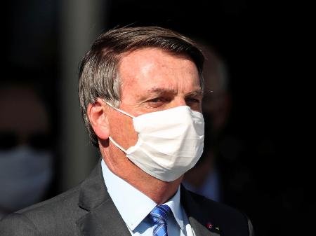Bolsonaro sanciona com vetos MP que flexibiliza ano letivo