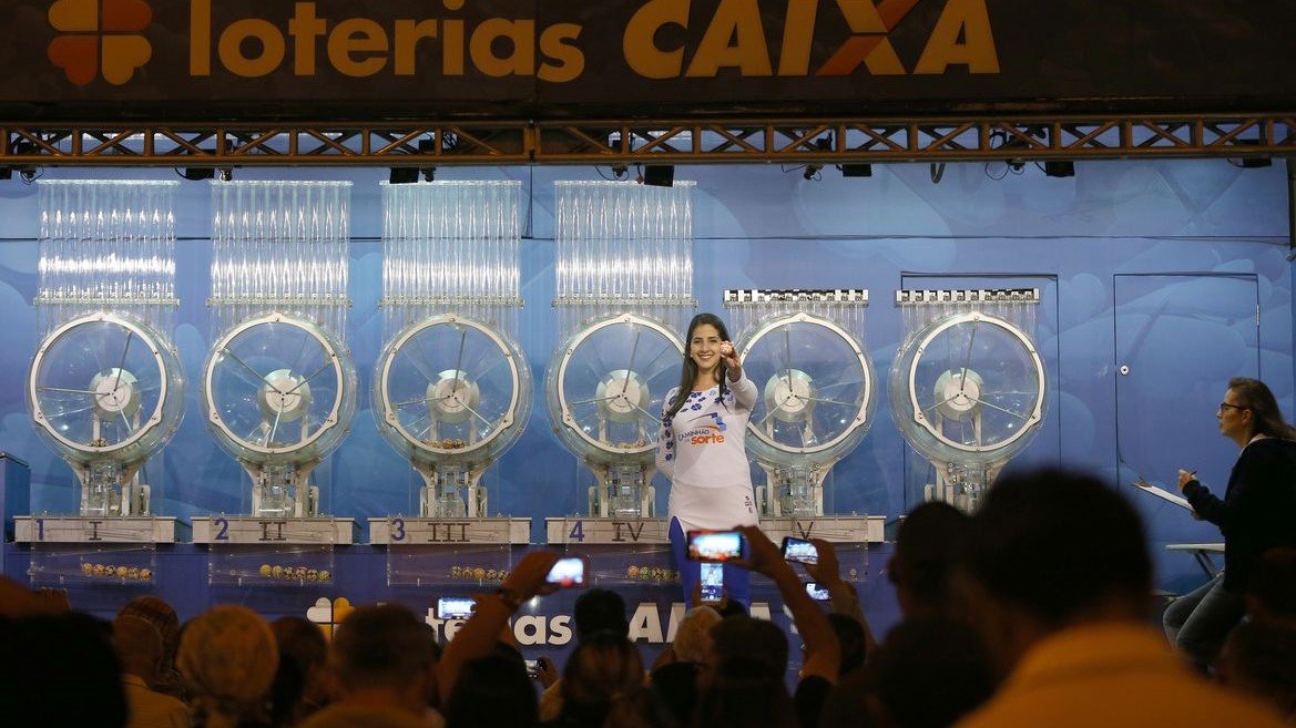 Lotofácil da Independência premia 50 apostadores e Mega-Sena acumula