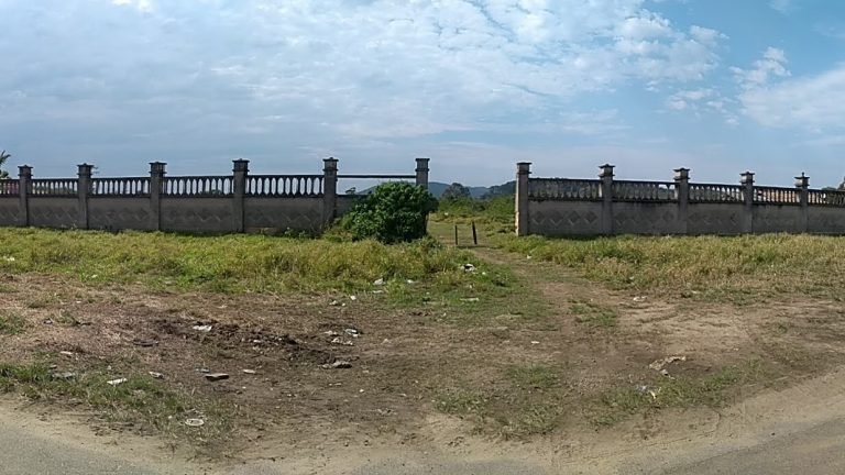 Prefeitura de Capivari de Baixo vai ressarcir quem comprou capelas e jazigos em cemitério que seria implementado