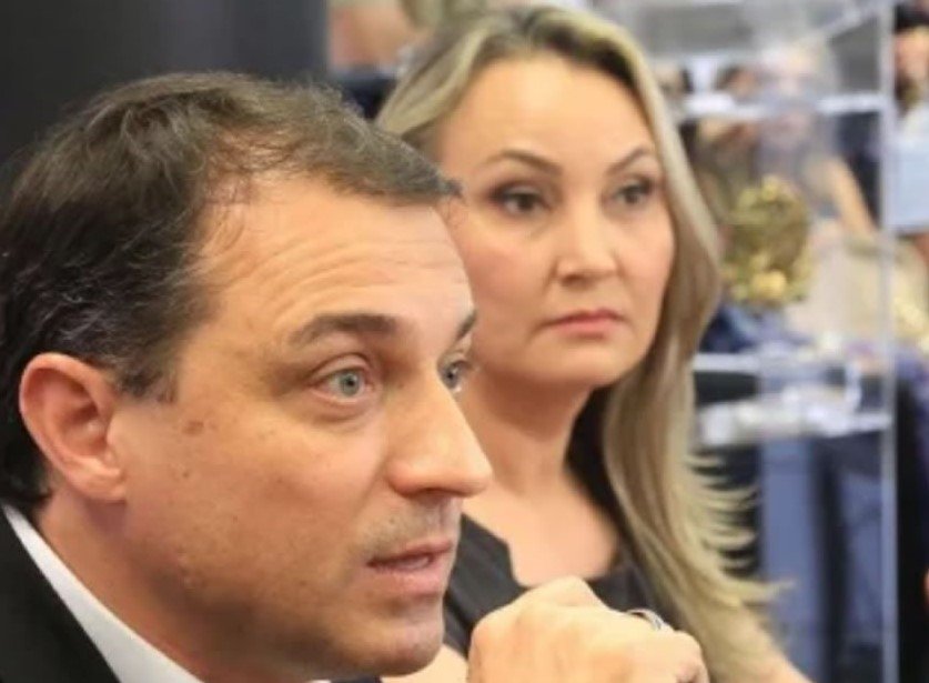 Tribunal de Justiça de SC recebe processo de impeachment movido contra governador e vice