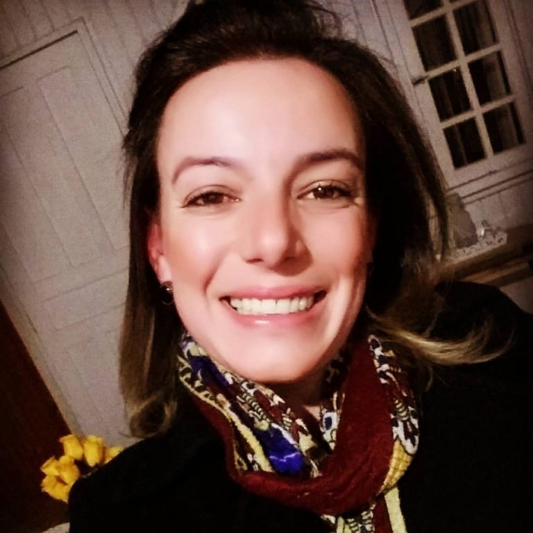 Acidente entre motos na BR 101, em Tubarão, deixa uma jovem morta e um homem em estado grave