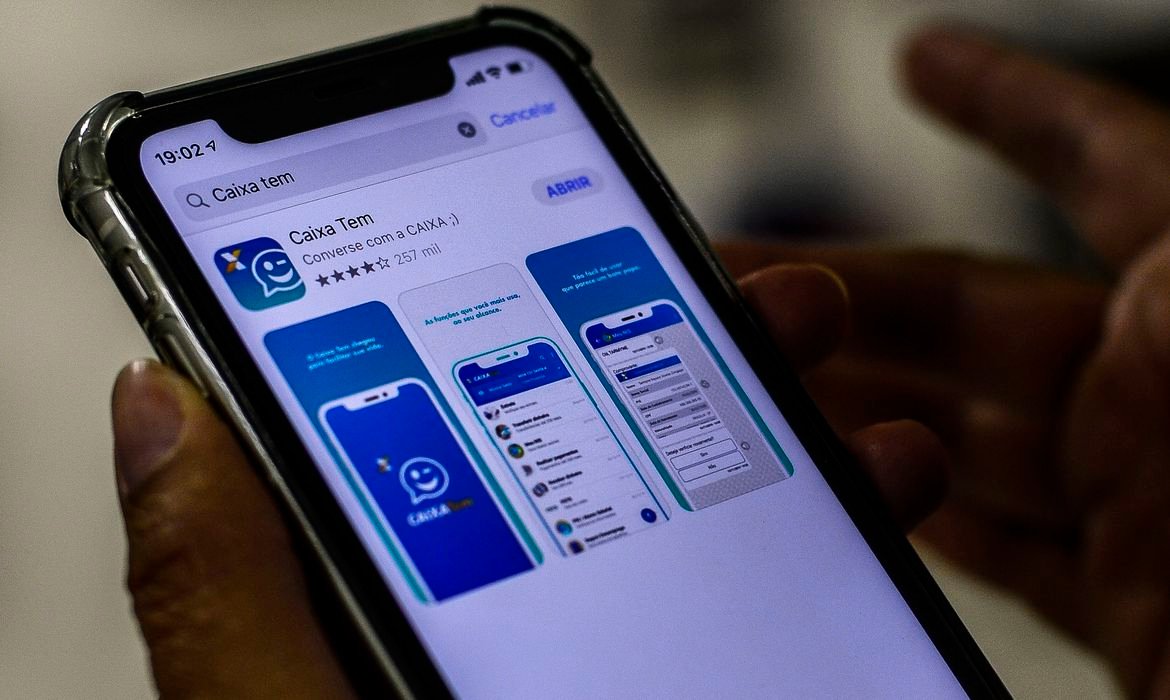 Auxílio emergencial é pago neste domingo a 3,8 milhões de nascidos em maio