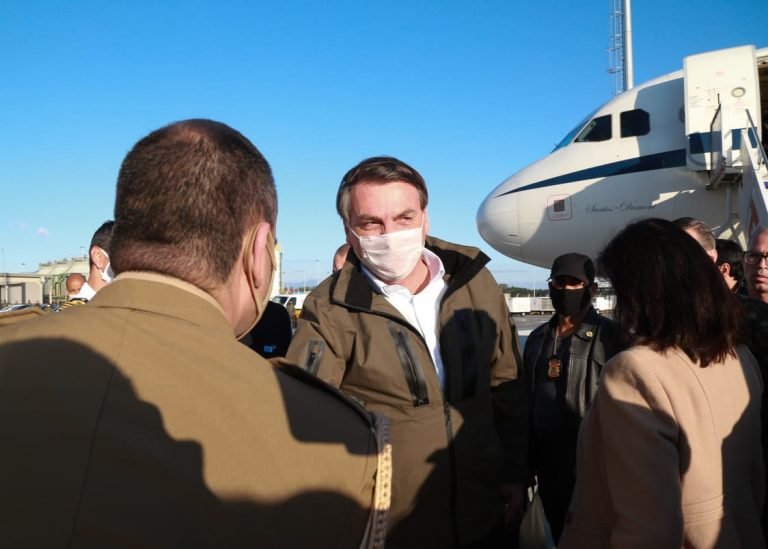 Bolsonaro cumpre agenda em Florianópolis na próxima semana e ficará no Estado a passeio Bolsonaro cumpre agenda em Florianópolis na próxima semana e ficará no Estado a passeio