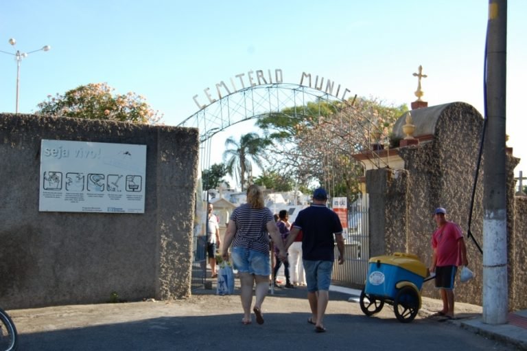 Cemitérios de Tubarão funcionarão neste feriado com medidas e horários especiais devido à pandemia