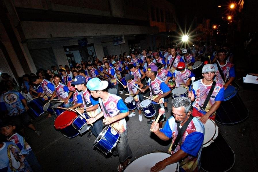 Escolas de Samba de Laguna fazem live em outubro para matar a saudade do som da cuíca, do cavaquinho e do ritmo das baterias!