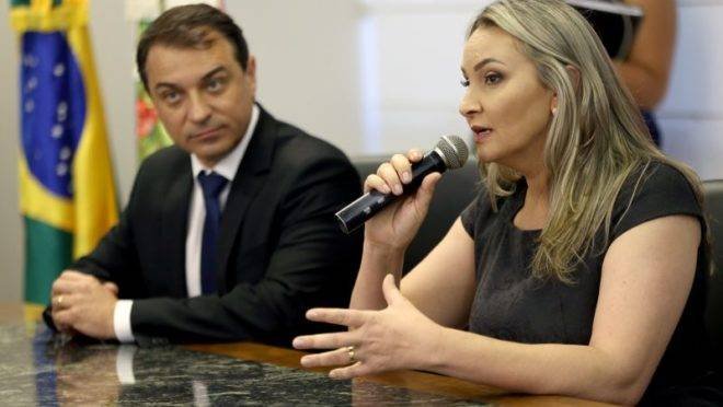 Impeachment de Moisés placar está empatado em 3 a 3