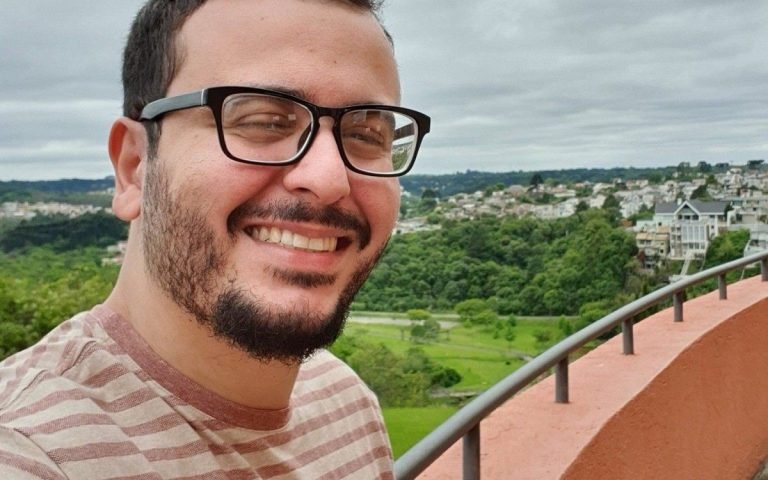 Morre médico brasileiro que testava vacina de Oxford