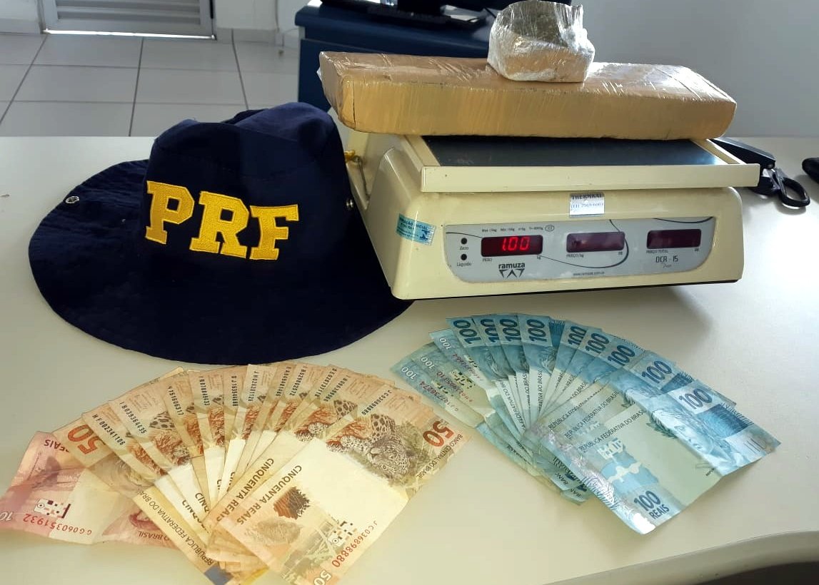 Motorista não acata ordem da PRF e foge em alta velocidade em Tubarão
