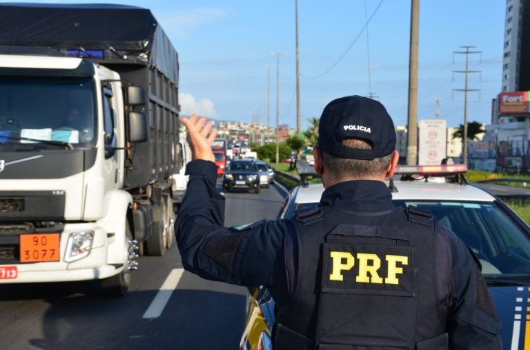 PRF registra 6 mortes nas rodovias federais durante feriadão de Finados