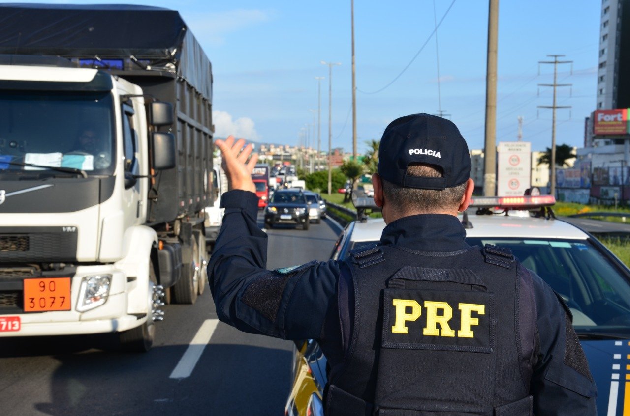 PRF registra 6 mortes nas rodovias federais durante feriadão de Finados