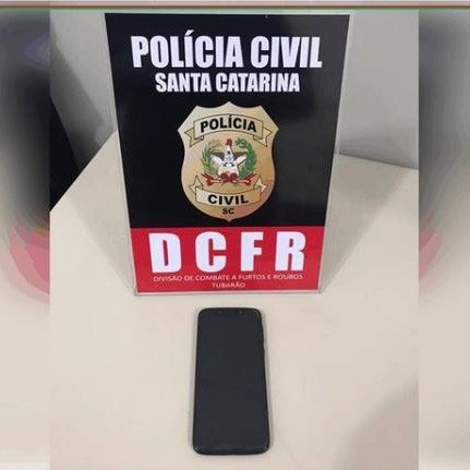 Polícia Civil recupera celular roubado da Prefeitura de Tubarão; suspeito é um servidor comissionado