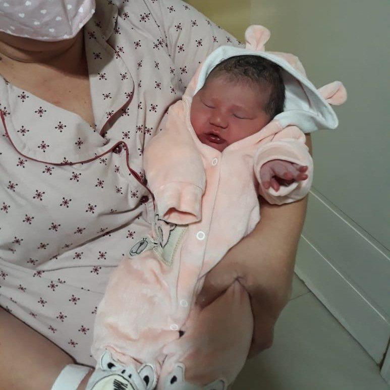 Primeiro bebê de 2021 de Tubarão é uma menina