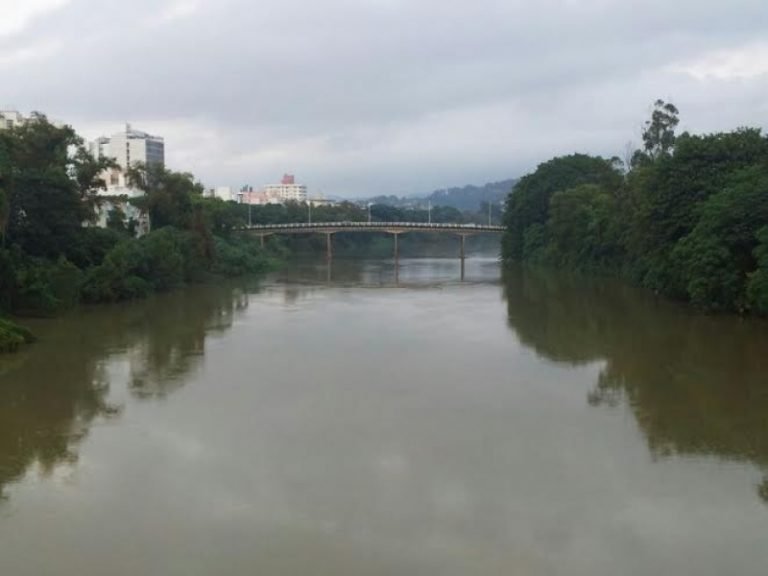 Quarta-feira será nublada e com chuva a qualquer hora do dia em Santa Catarina