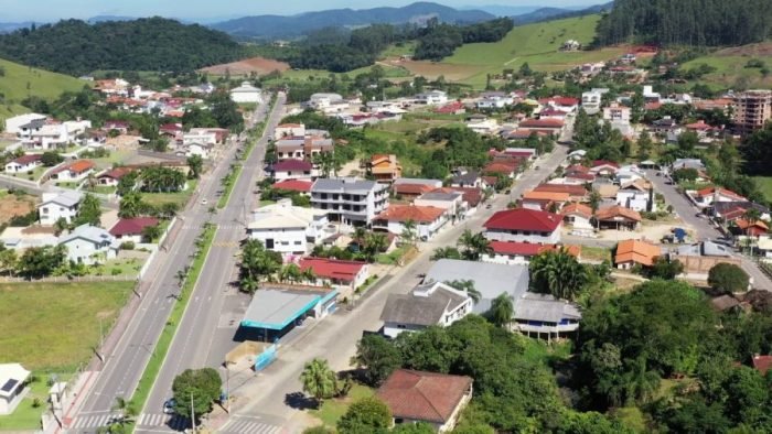 Rio Fortuna #Pracegover Foto:na imagem há vias e casas