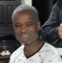 Tubarão Morre Belmiro do Cartório; ele lutava contra um câncer no fígado #Pracegover Na foto, Belmiro do Cartório aparece sorrindo