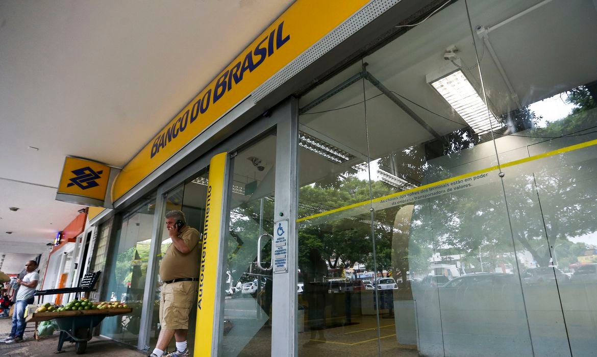 Bancos não abrem nesta segunda e terça-feira de carnaval #Pracegover Na foto, fachada da agência bancária do Banco do Brasil