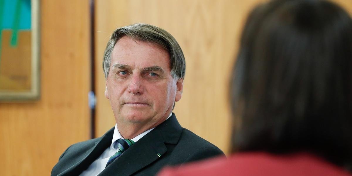 Decreto de Bolsonaro obriga postos de combustíveis a divulgar valores de tributos1 #Pracegover Na foto, Presidente Jair Bolsonaro durante entrevista