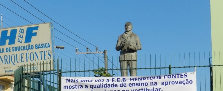 EEB Henrique Fontes será sede de escola cívico-militar em Tubarão