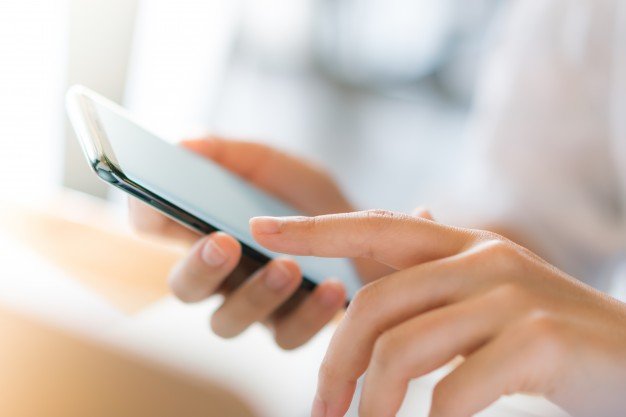 Projeto impede operadoras de estabelecer prazo para uso de créditos em celular pré-pago