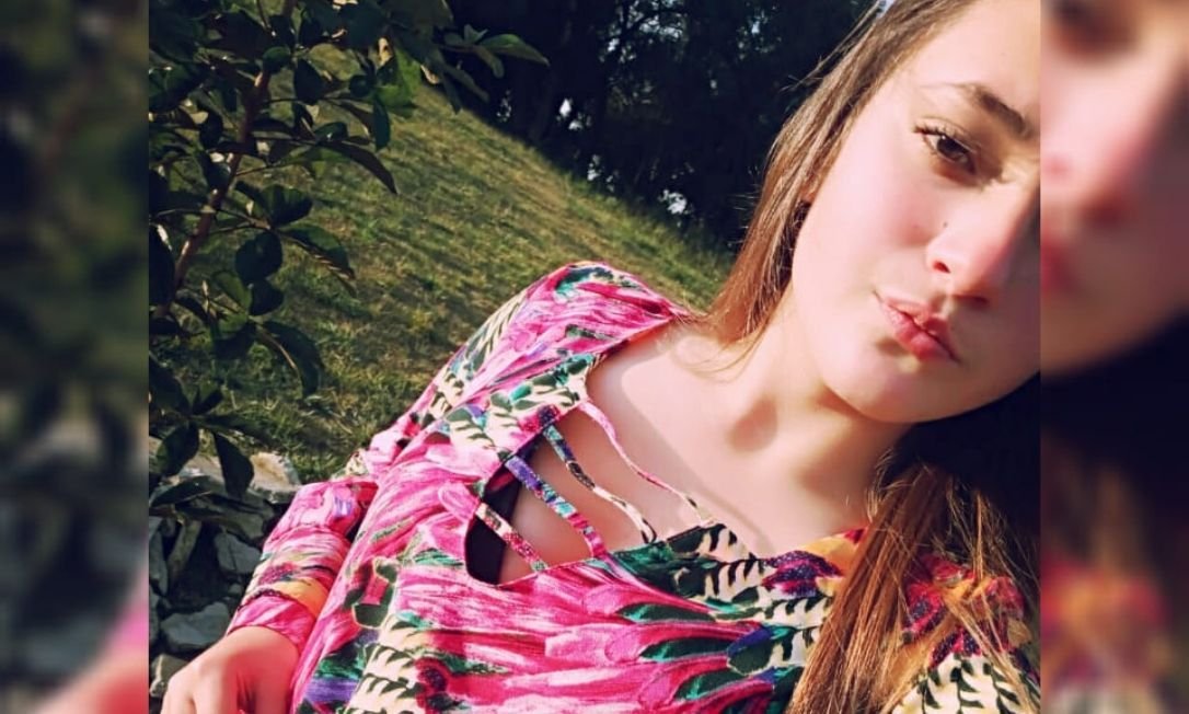 Serra Adolescente de 15 anos confessa participação na morte de Ana Kemilli, de 14 anos #pracegover Na foto, Ana Kemilli aparece sorrindo
