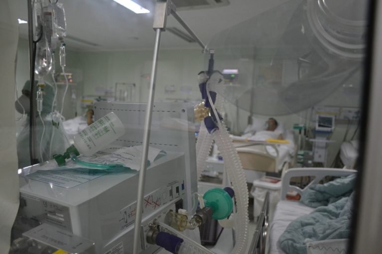 Três pacientes morrem de Covid-19 à espera de leito de UTI em Xanxerê