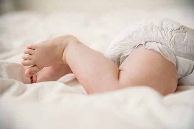 bebê #Pracegover Foto: na imagem há metade de um corpo de um bebê