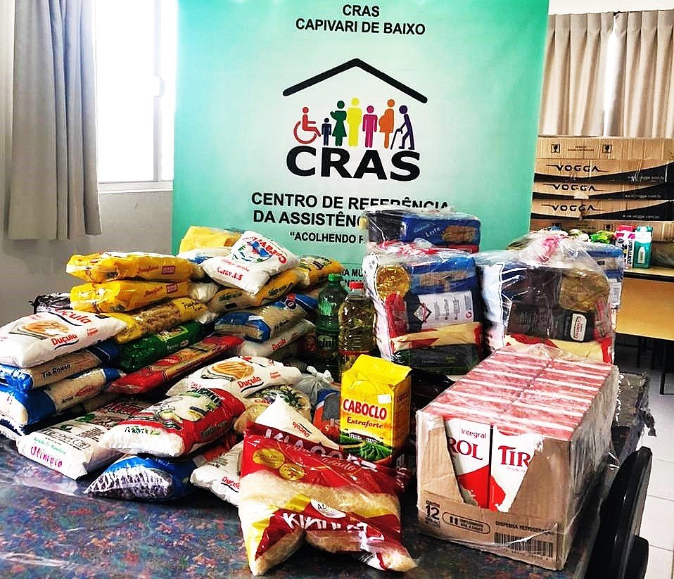 Alimentos arrecadados durante vacinação começam a ser distribuídos, em Capivari de Baixo