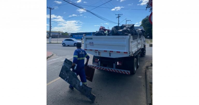 Força-tarefa recolhe mais de 800 quilos de lixo e entulhos em pontes e viadutos de Tubarão