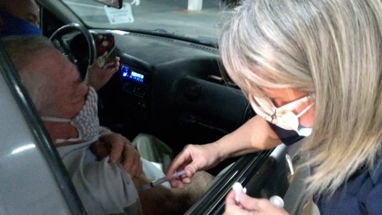 Em Tubarão, segunda dose da vacina para idosos a partir de 68 anos será disponibilizada neste sábado (24)